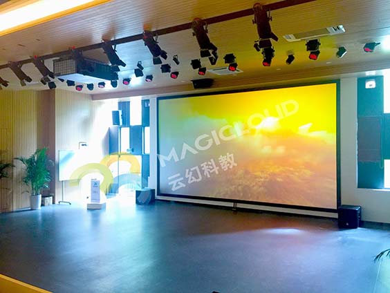 廣東省深圳市南山區(qū)香山里小學(xué)